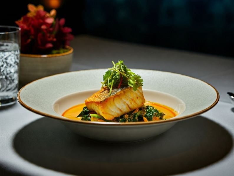 Thai red curry fish image